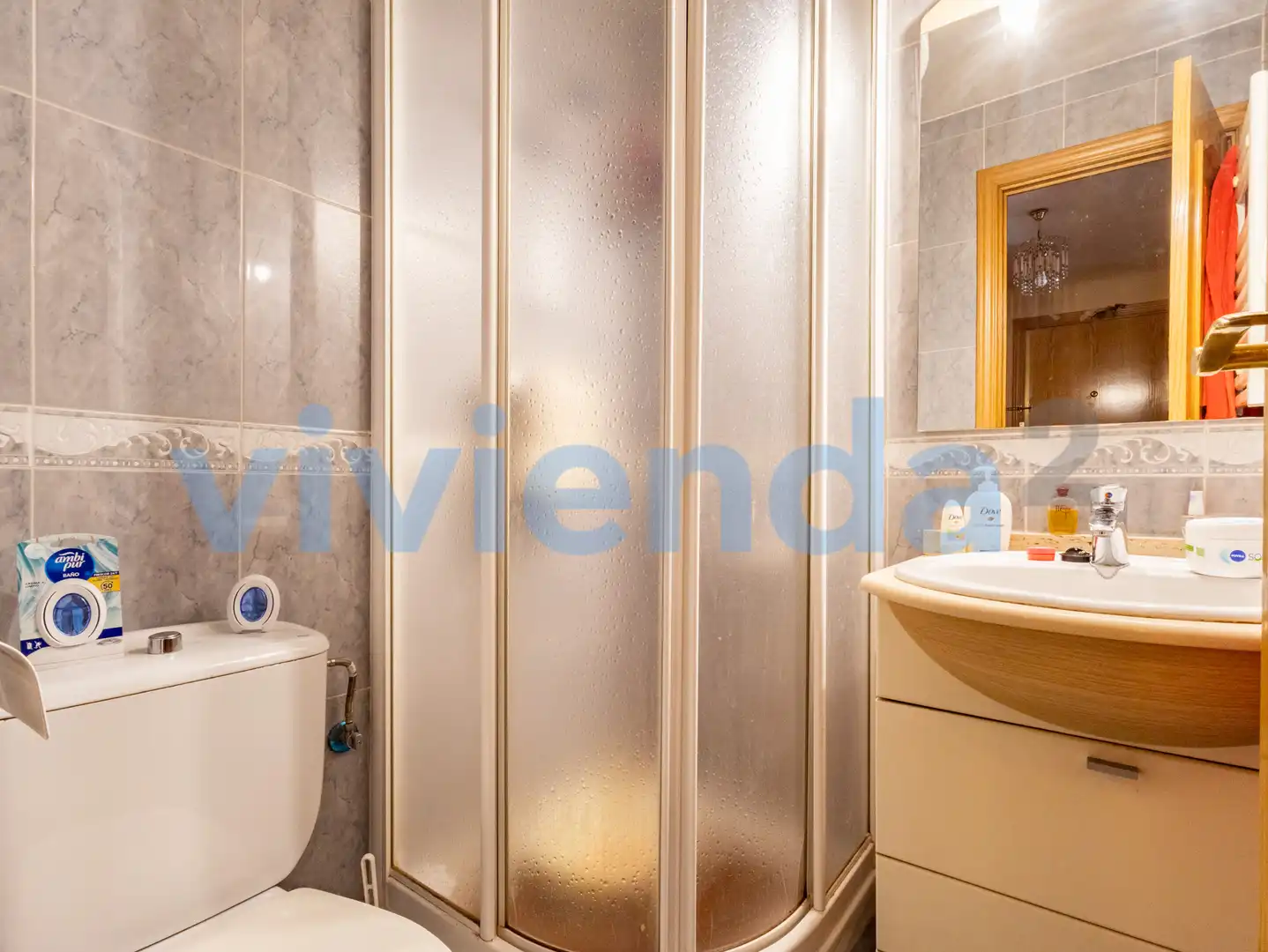 Baño de Piso en venta en Madrid con Calefacción y Trastero
