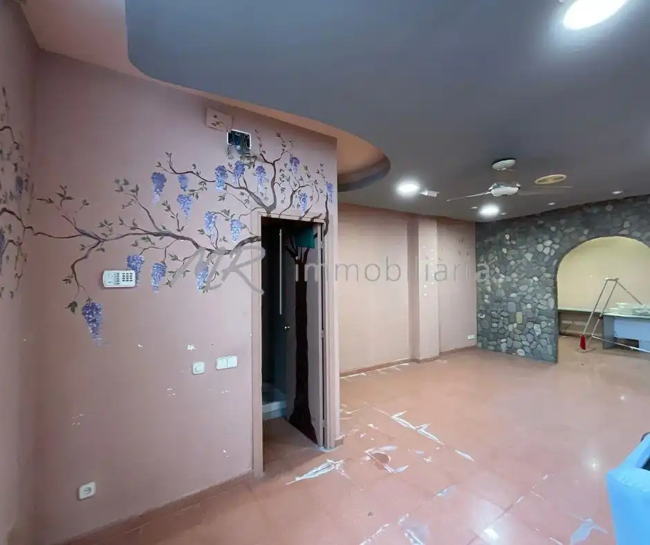 Local comercial en venda a Carrer PEP VENTURA 26