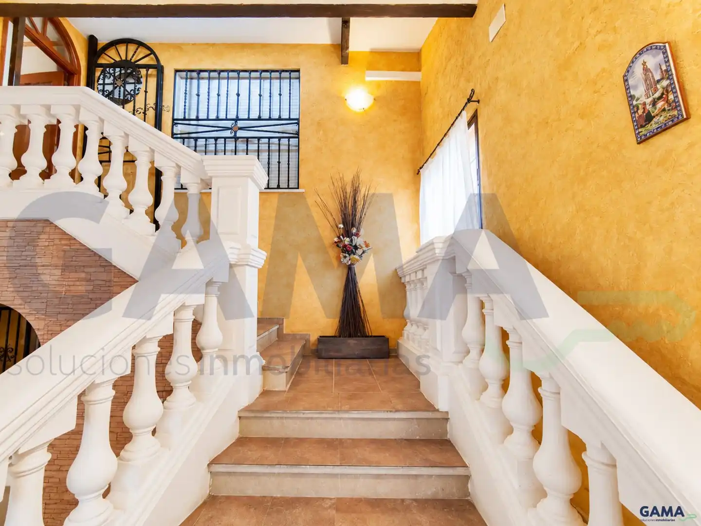 Houses for sale in Alzira  with Air Conditioner and Swimming Pool