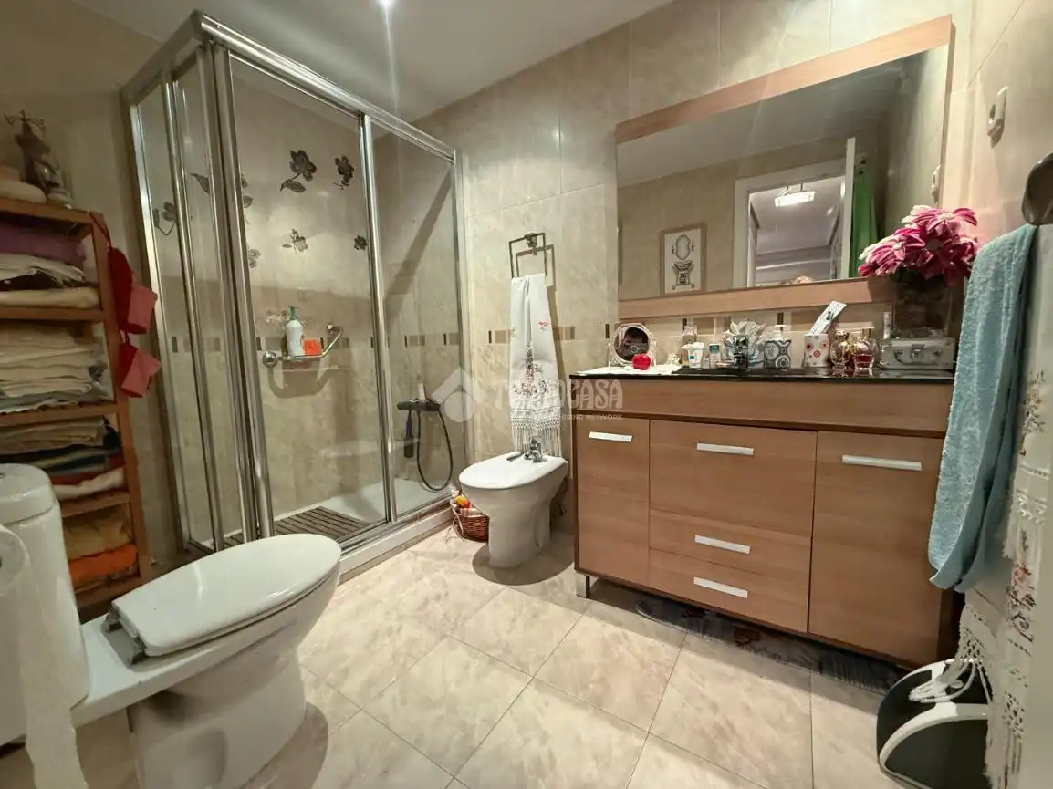 Baño de Piso en venta en Madrid con Calefacción y Terraza