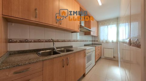 Foto 5 de Casa adosada en venta en La Portella, 27, Albesa, Lleida