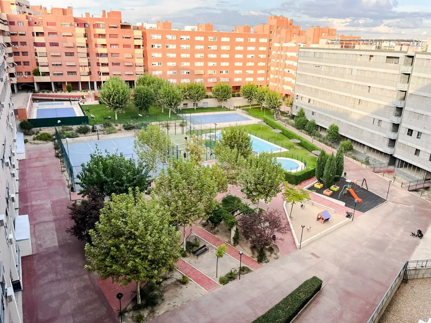 Wohnung zur Miete in Calle de Omega, 17, Valdebernardo - Valderribas