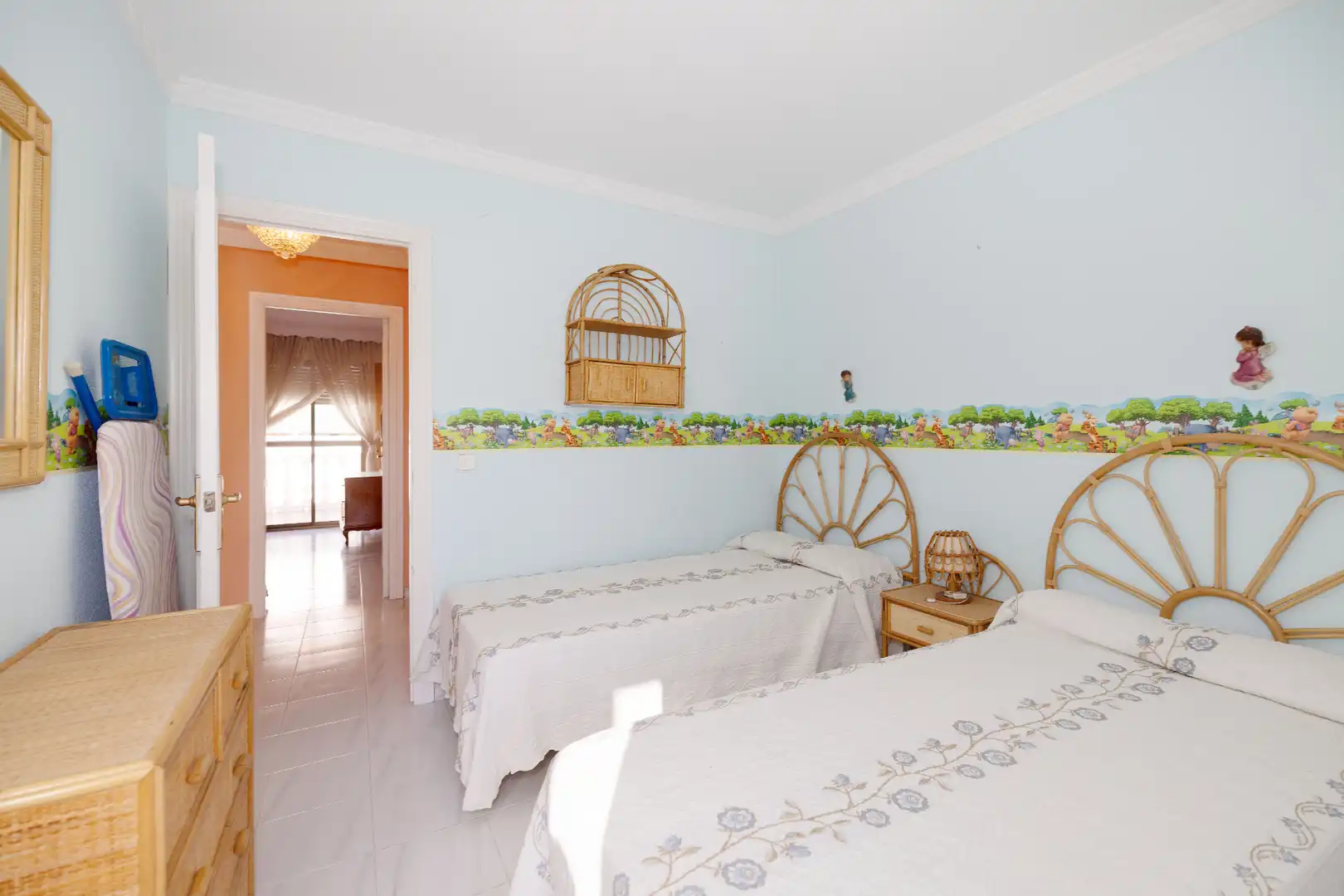 Dormitori de Casa adosada en venda en Marbella amb Jardí privat, Terrassa i Traster