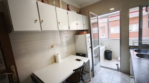 Foto 4 de Piso en venta en Calle del Mirlo, 57, Pajarillos Altos, Valladolid Capital