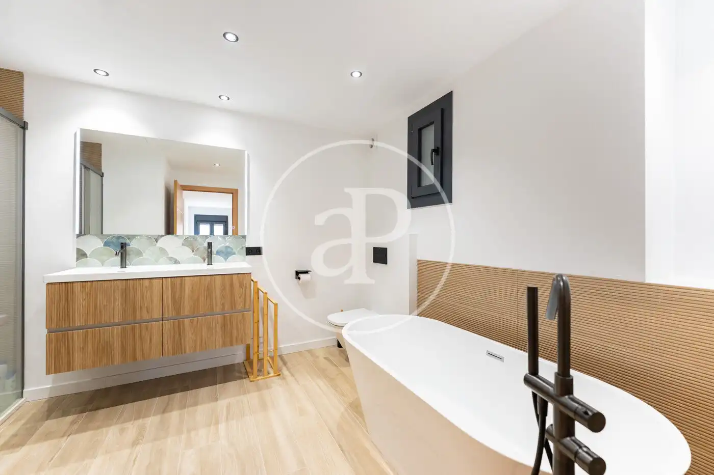 Badezimmer von Wohnung zur Miete in  Palma de Mallorca mit Klimaanlage, Heizung und Haustiere erlaubt