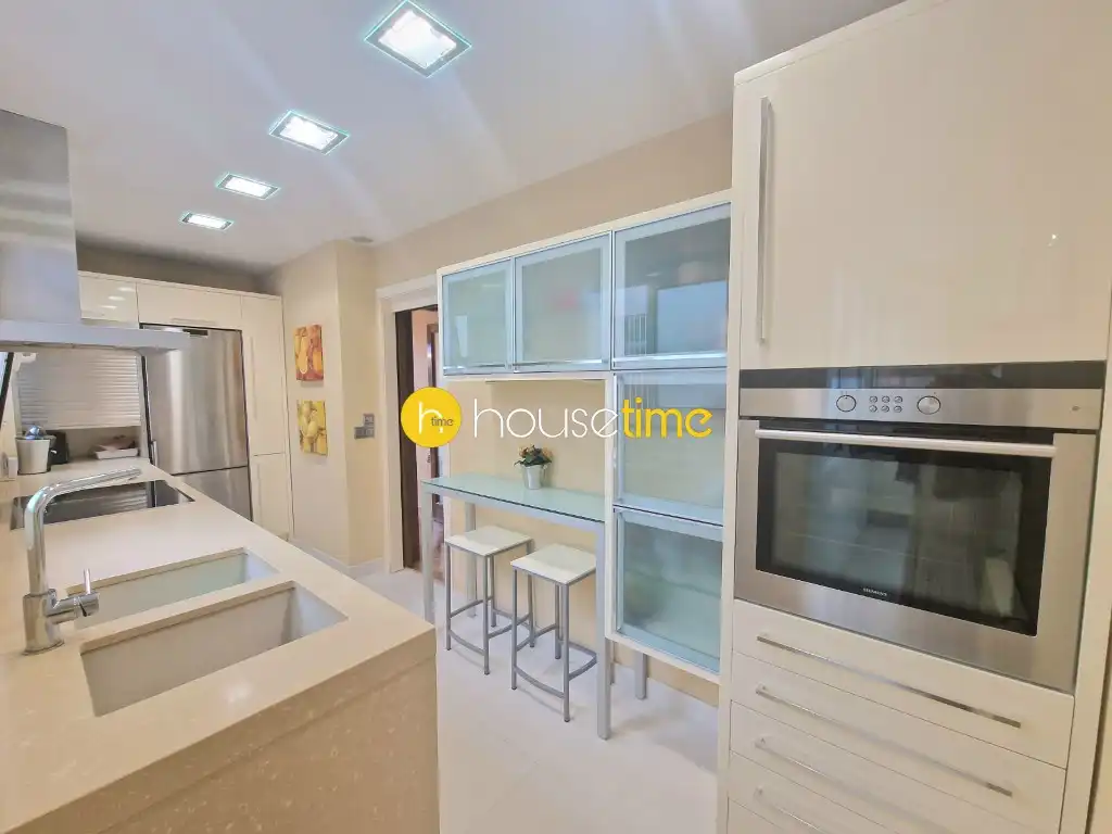 Cocina de Ático en venta en Barcelona