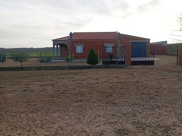 Detached house for sale in Mengabril