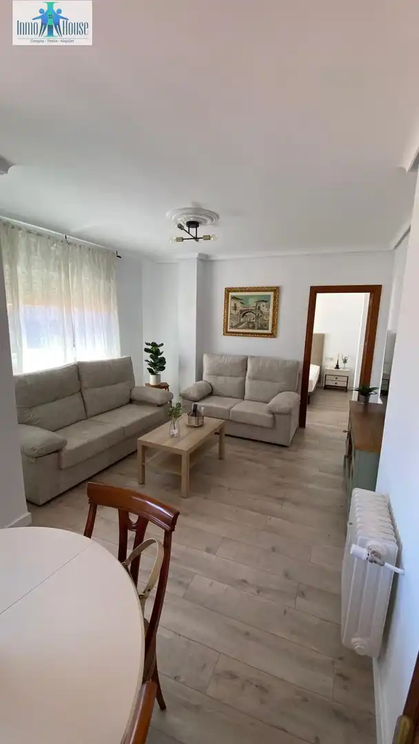 Sala d'estar de Pis de lloguer en Albacete amb Aire condicionat, Calefacció i Terrassa