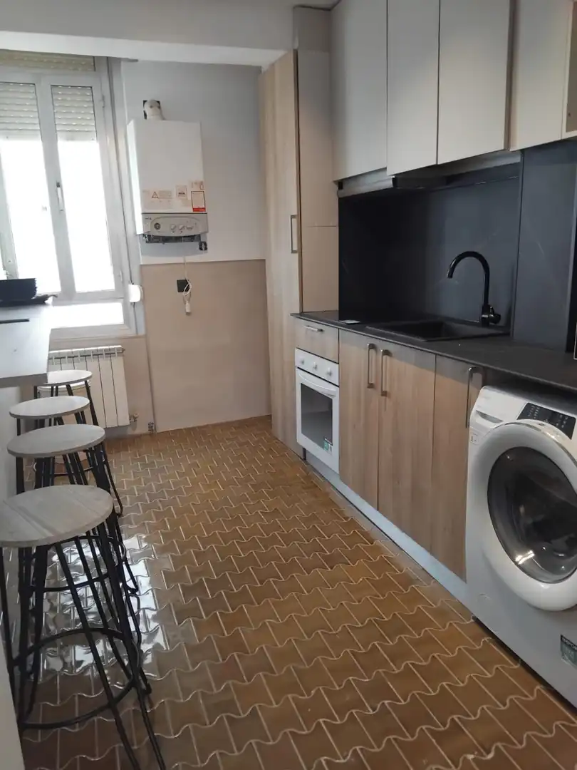 Kitchen of Flat for sale in  Logroño  with Heating and Storage room