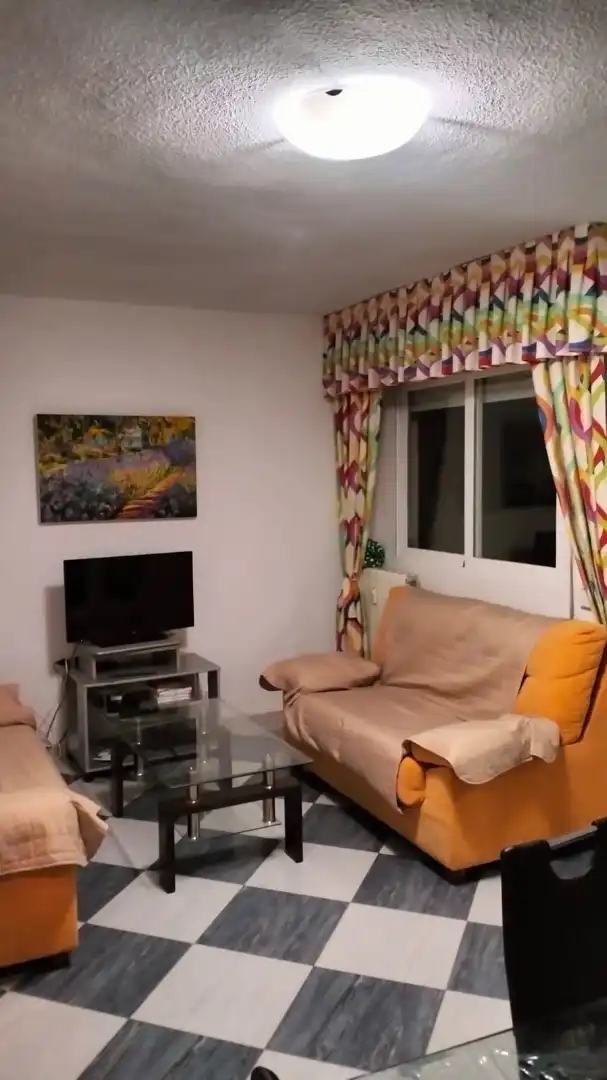 Flat for rent in Calle Martínez de la Rosa, Camino de Ronda