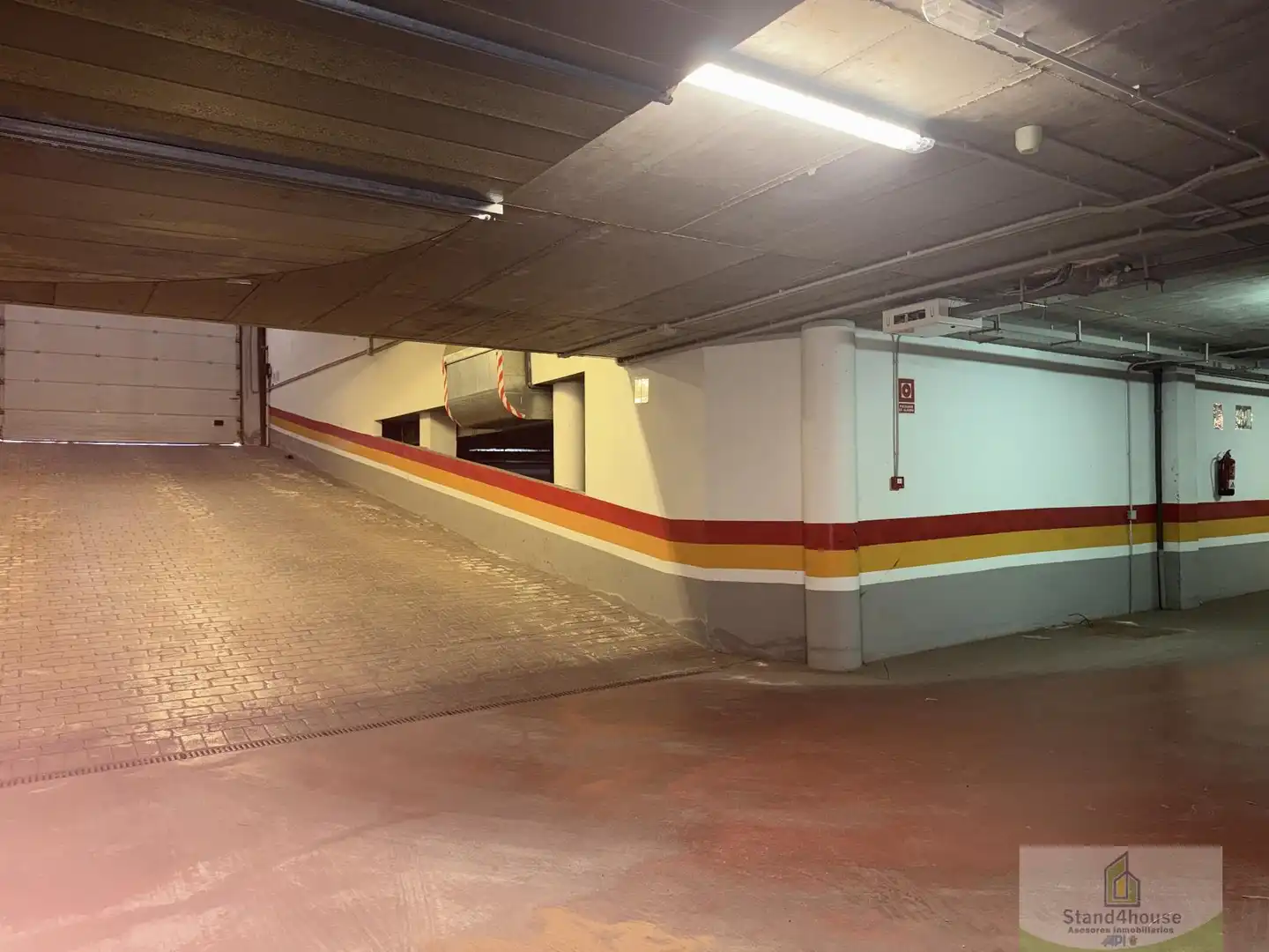 Parkplatz von Garage zur Miete in Bollullos de la Mitación