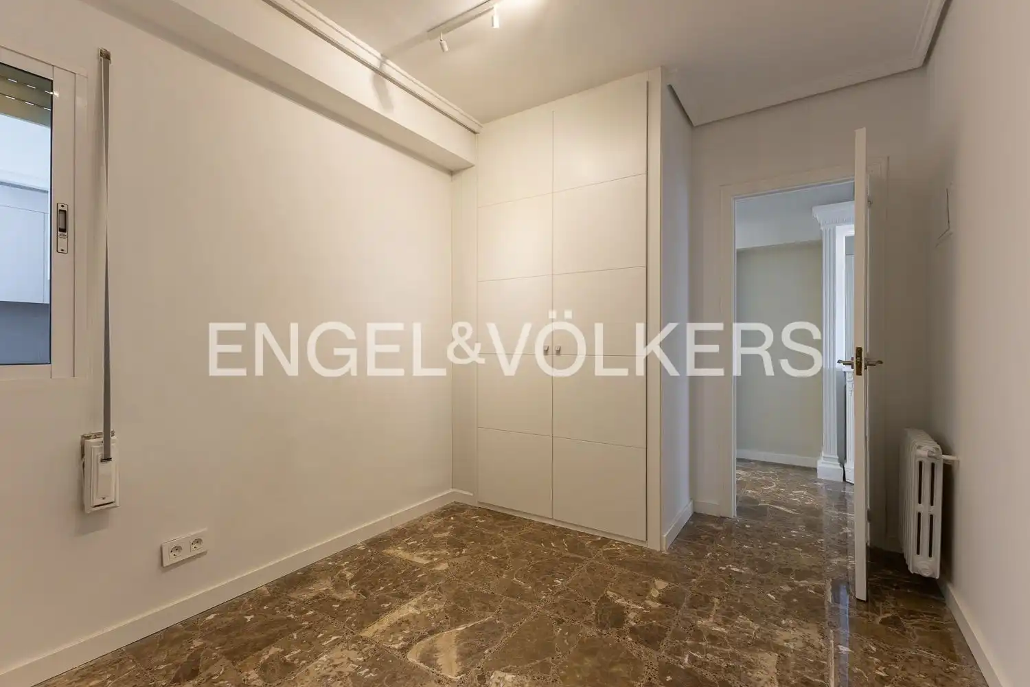 Piso de alquiler en Valencia con Aire acondicionado, Calefacción y Terraza
