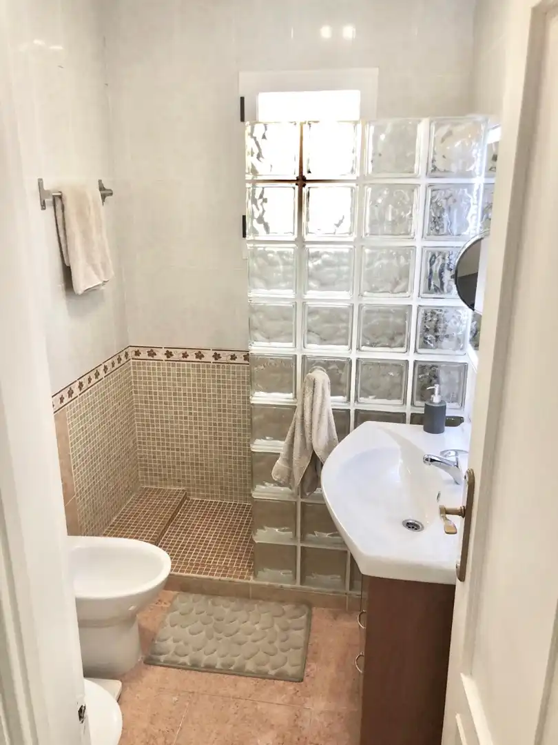 Badezimmer von Haus oder Chalet zur Miete in Orihuela mit Klimaanlage, Heizung und Terrasse