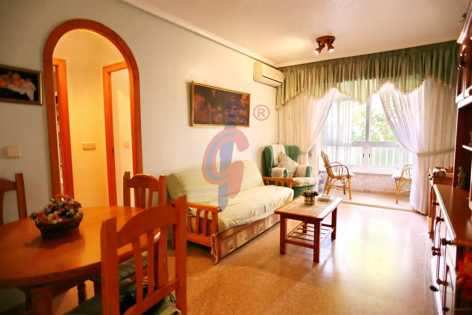 Sala de estar de Piso en venta en Guardamar del Segura con Aire acondicionado, Terraza y Amueblado