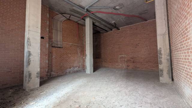 Local comercial en Alquiler en Parque Ribalta - Plaza de Toros