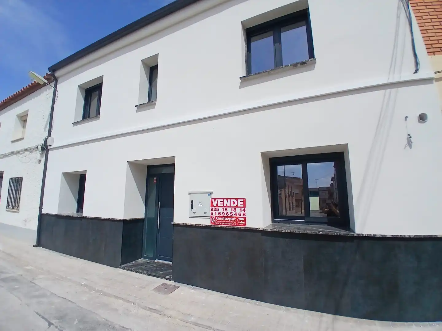 Vista exterior de Casa o xalet en venda en Villacañas amb Calefacció i Parquet