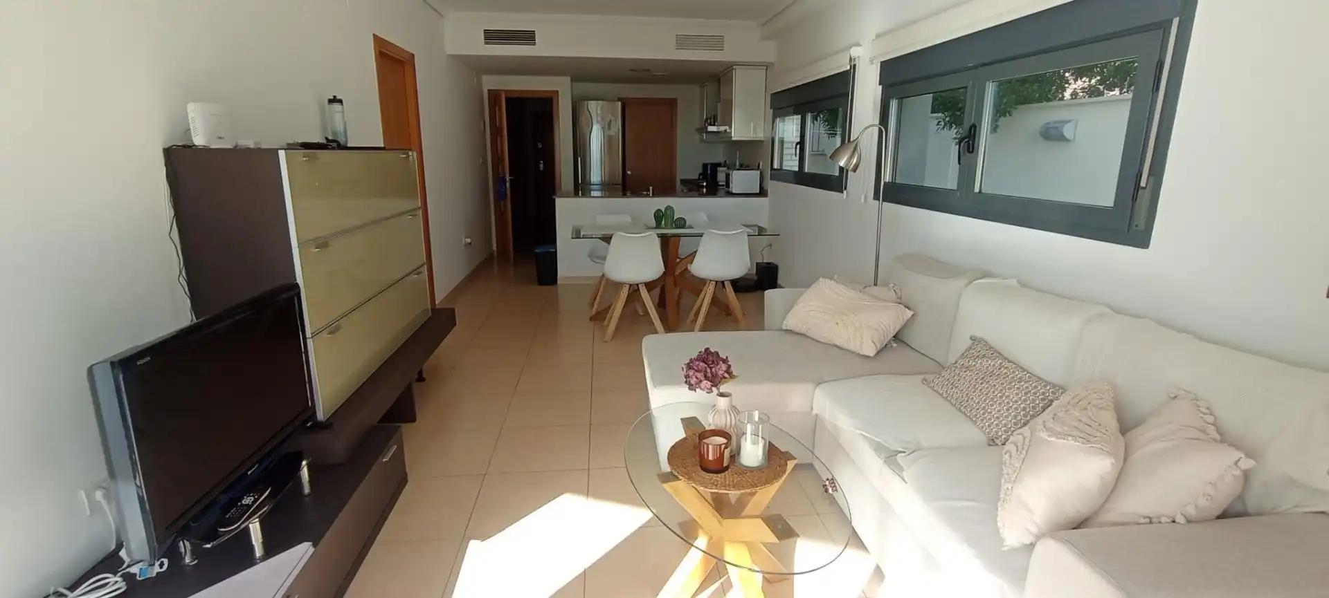 Sala de estar de Apartamento de alquiler en Vinaròs con Aire acondicionado, Calefacción y Jardín privado