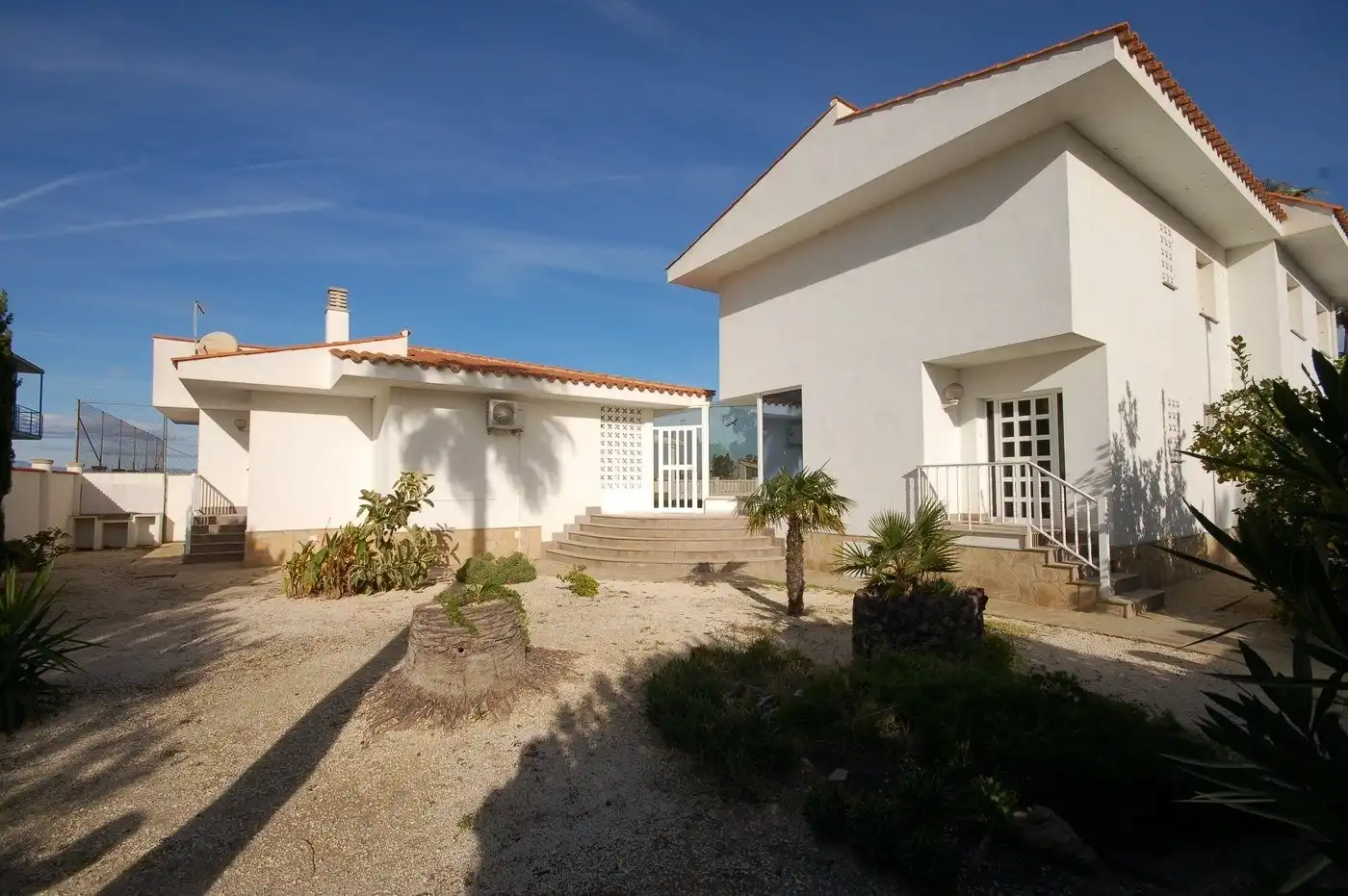 Houses for sale in Calle d'Amposta, 11, Eucaliptus - Poble Nou del Delta