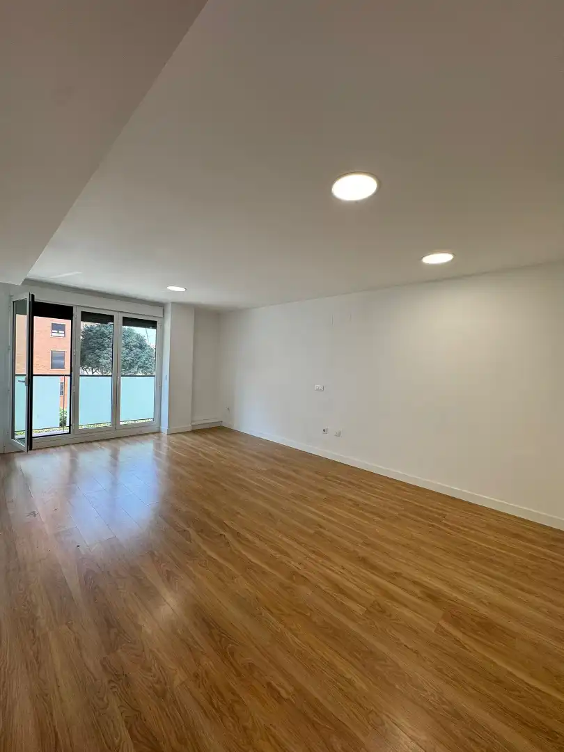 Sala d'estar de Pis de lloguer en Valencia amb Aire condicionat, Calefacció i Parquet