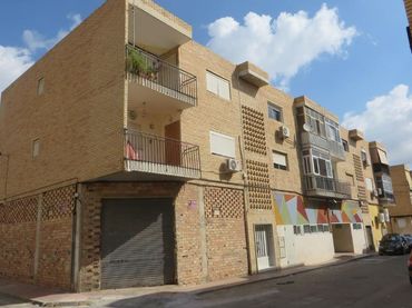 Piso en venta en Calle Cieza