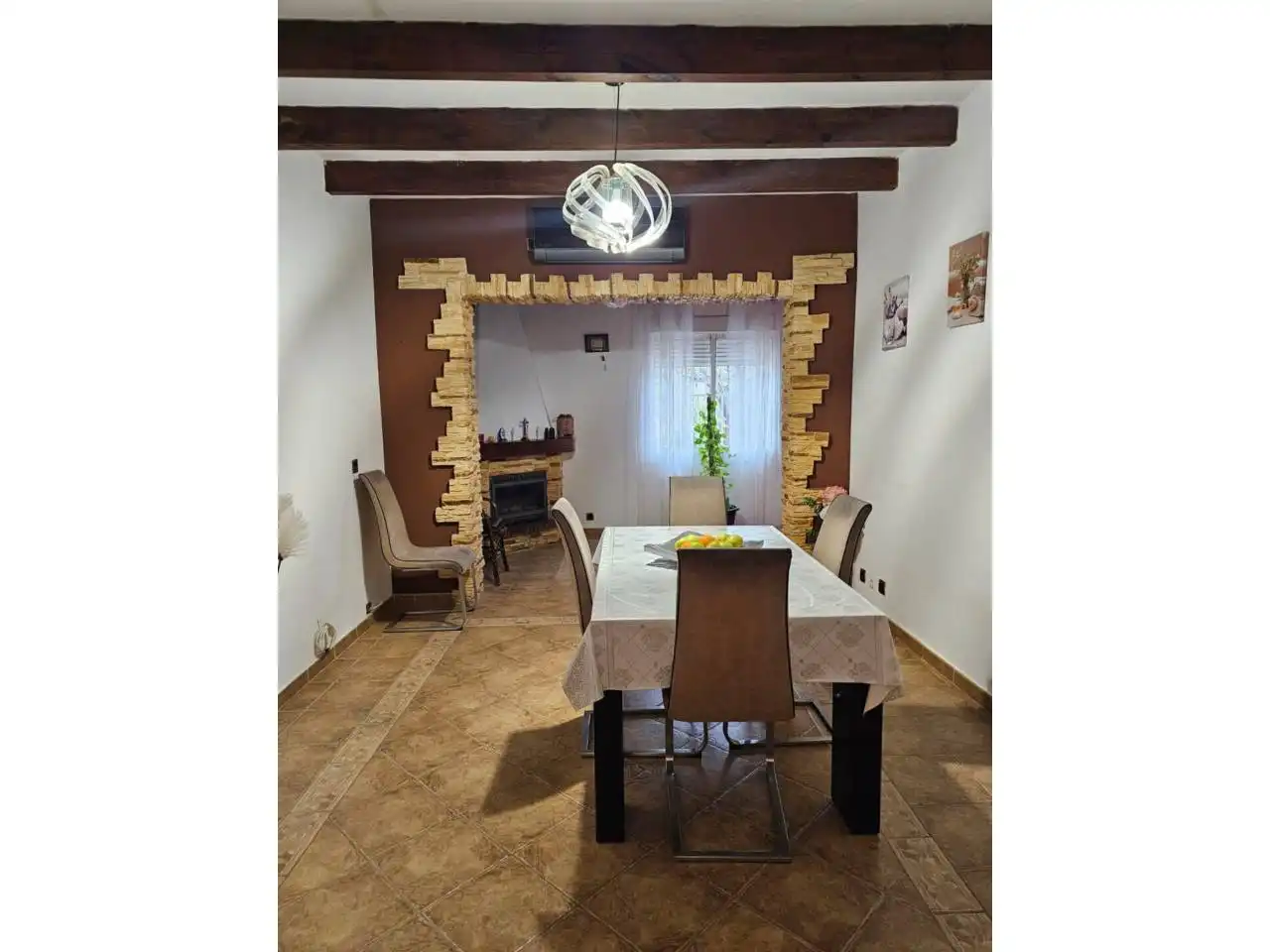 Menjador de Casa o xalet en venda en Alicante / Alacant amb Aire condicionat, Calefacció i Jardí privat