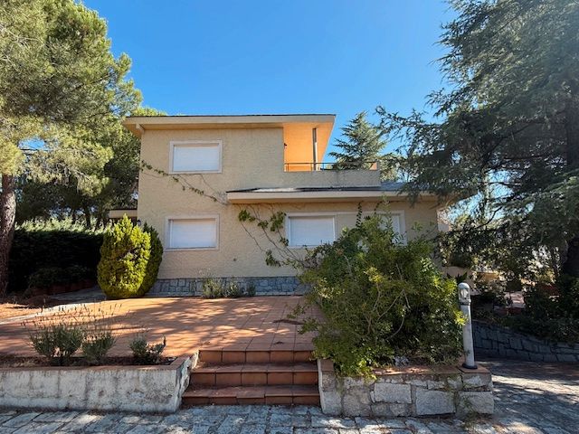 Casa o xalet en venda a Calle Ladera Cordeles, 14, Pino Alto - Navarredonda