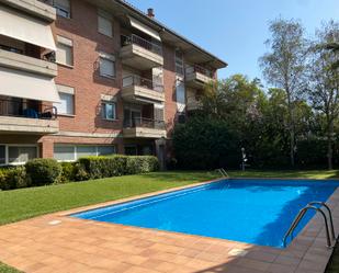 Swimming pool of Flat to rent in Girona Capital  with Air Conditioner, Swimming Pool and Balcony