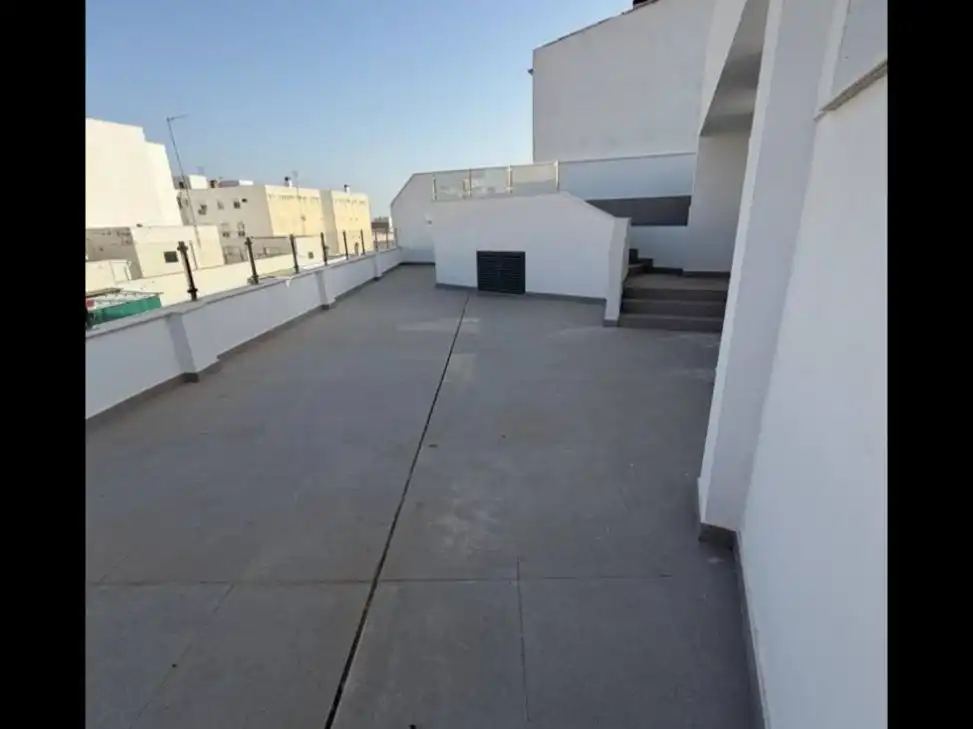 Terrassa de Pis de lloguer en Jaén amb Aire condicionat, Calefacció i Moblat