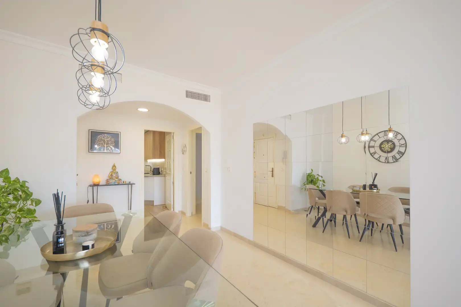 Dining room of Apartments for sale in Marbella  with Air Conditioner, Heating and Terrace