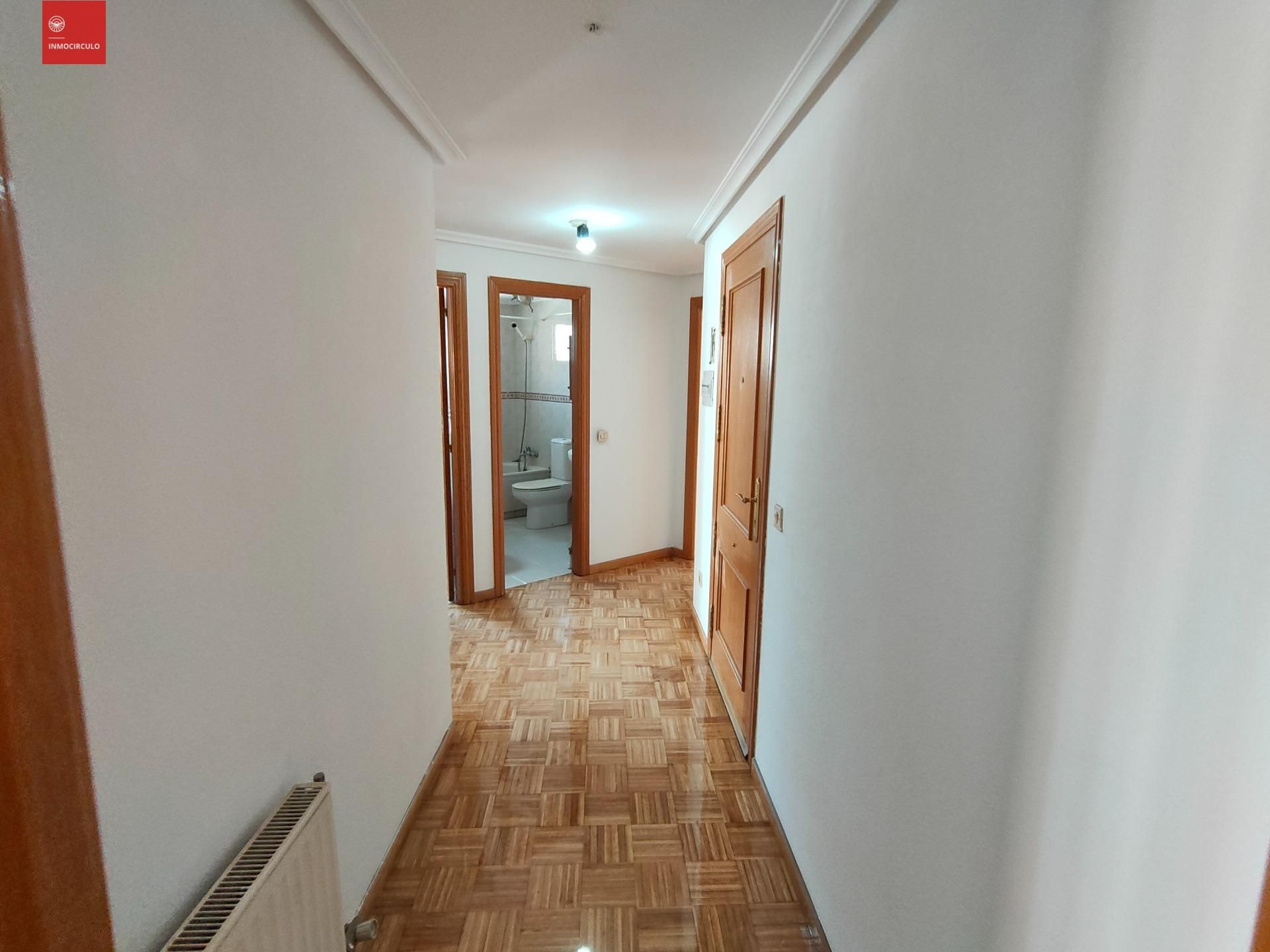 Apartment to rent in Burgos Capital  with Heating, Parquet flooring and Terrace