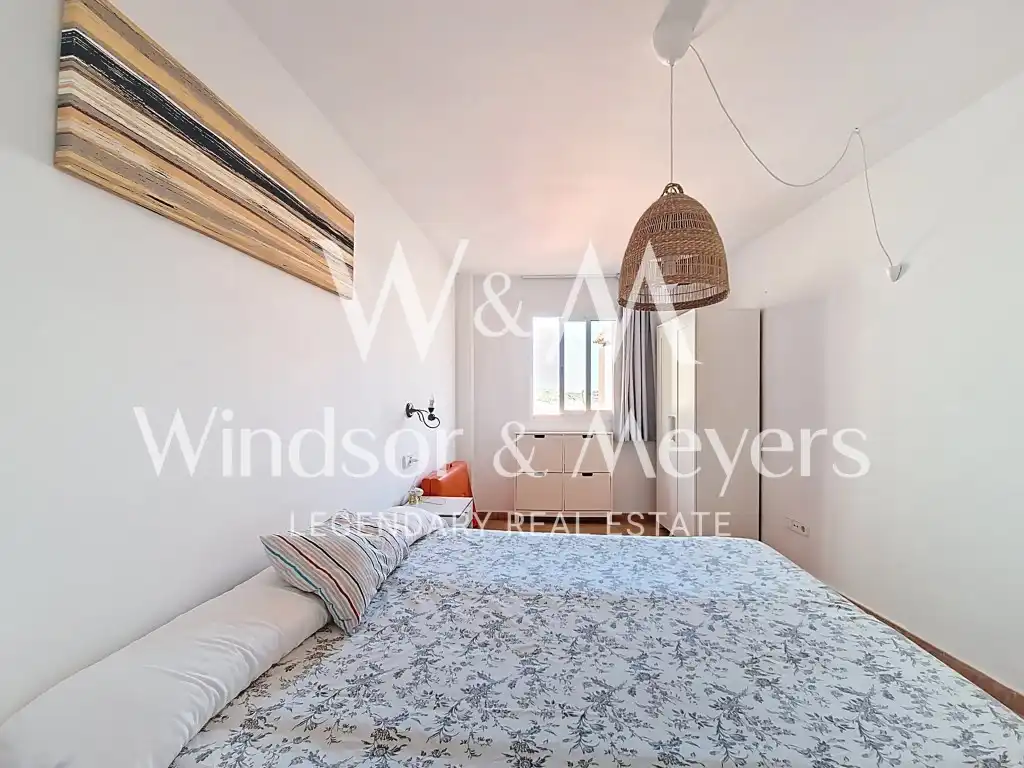 Habitación de Apartamento en venta en Santa Eulària des Riu con Aire acondicionado, Amueblado y Piscina comunitaria