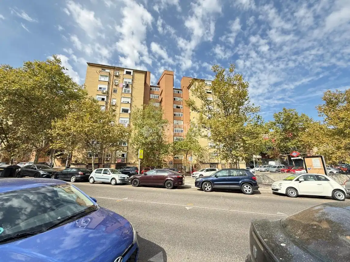 Flat for sale in Simancas, San Blas, Madrid Capital