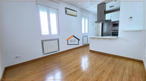 Foto 2 de Piso de alquiler en Pacífico,  Madrid Capital