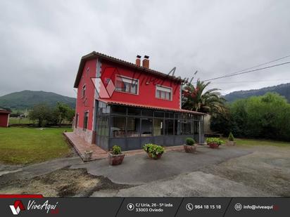 Vista exterior de Casa o xalet en venda en Cangas de Onís amb Terrassa