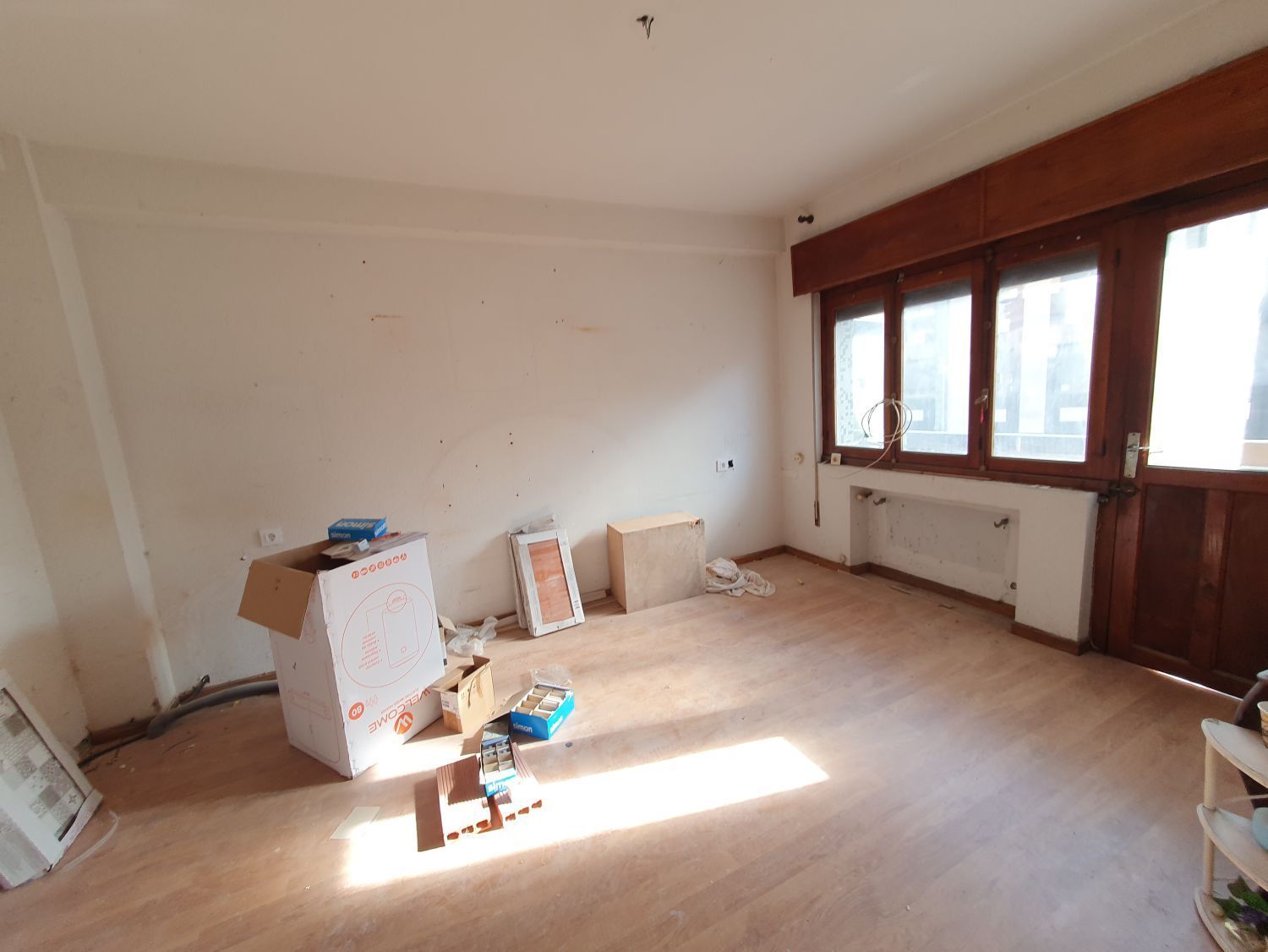 Pis en venda en Salas amb Calefacció, Terrassa i Balcó