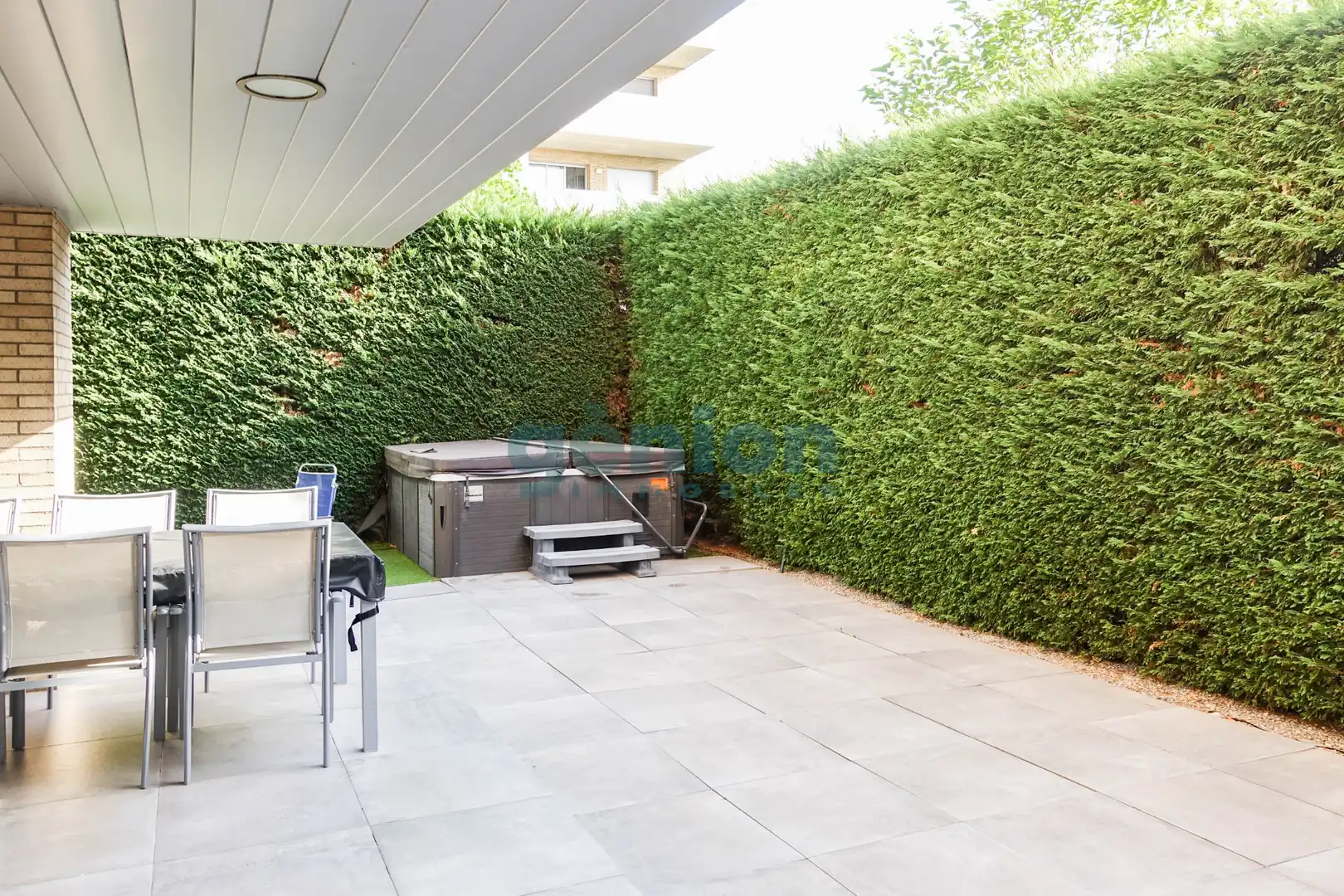 Terrasse von Erdgeschoss zum Verkauf in Salt mit Klimaanlage, Heizung und Terrasse