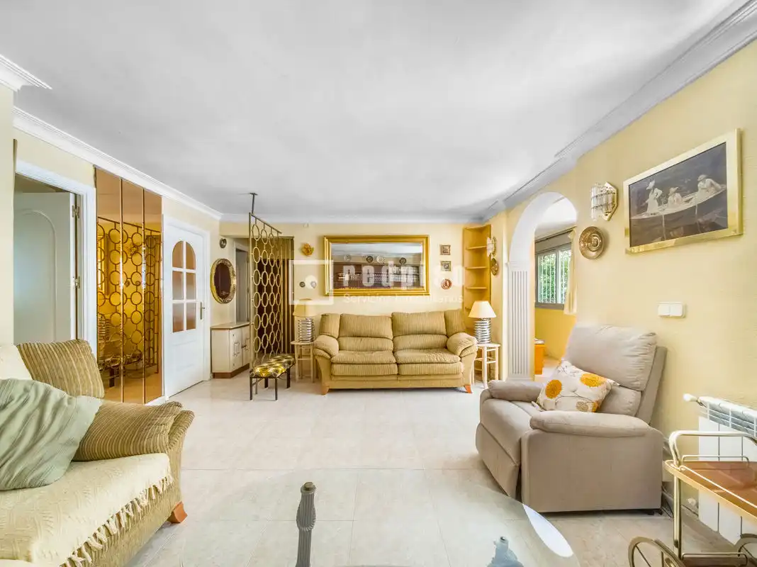 Piso en venta en del Poeta Blas de Otero, Ventas