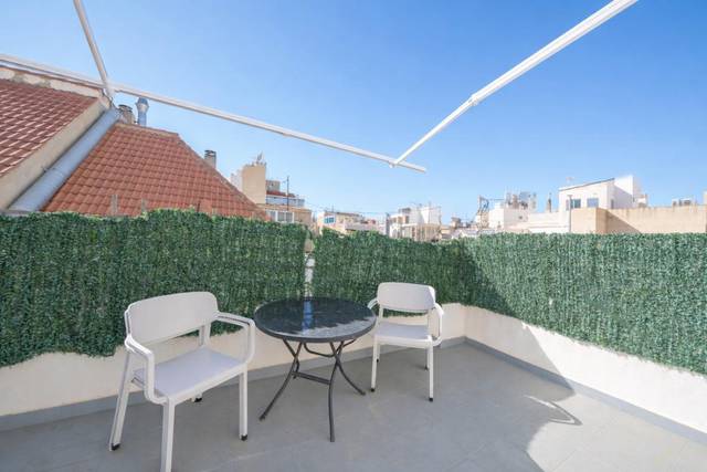 Ático en Venta en C/ de la Santissima Trinitat en Casco Antiguo - Puerto