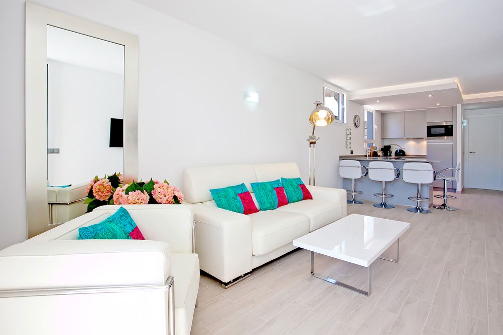 Living room of Apartment for sale in Andratx  with Air Conditioner, Furnished and Community pool