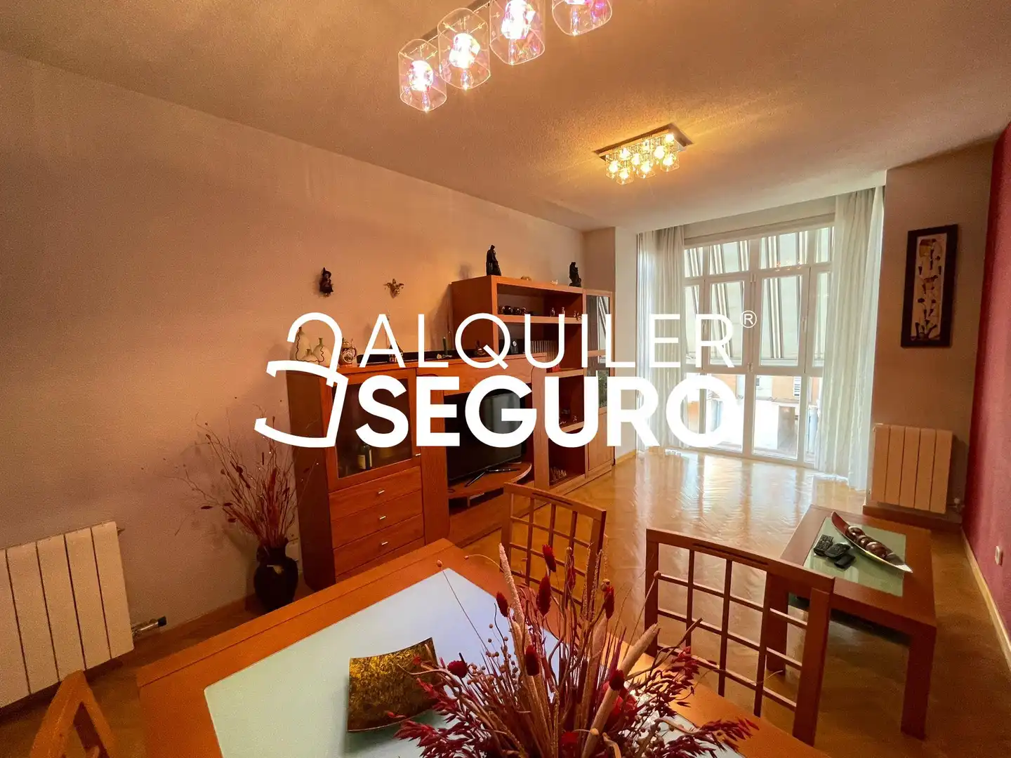 Sala de estar de Piso de alquiler en Madrid con Calefacción, Trastero y Piscina