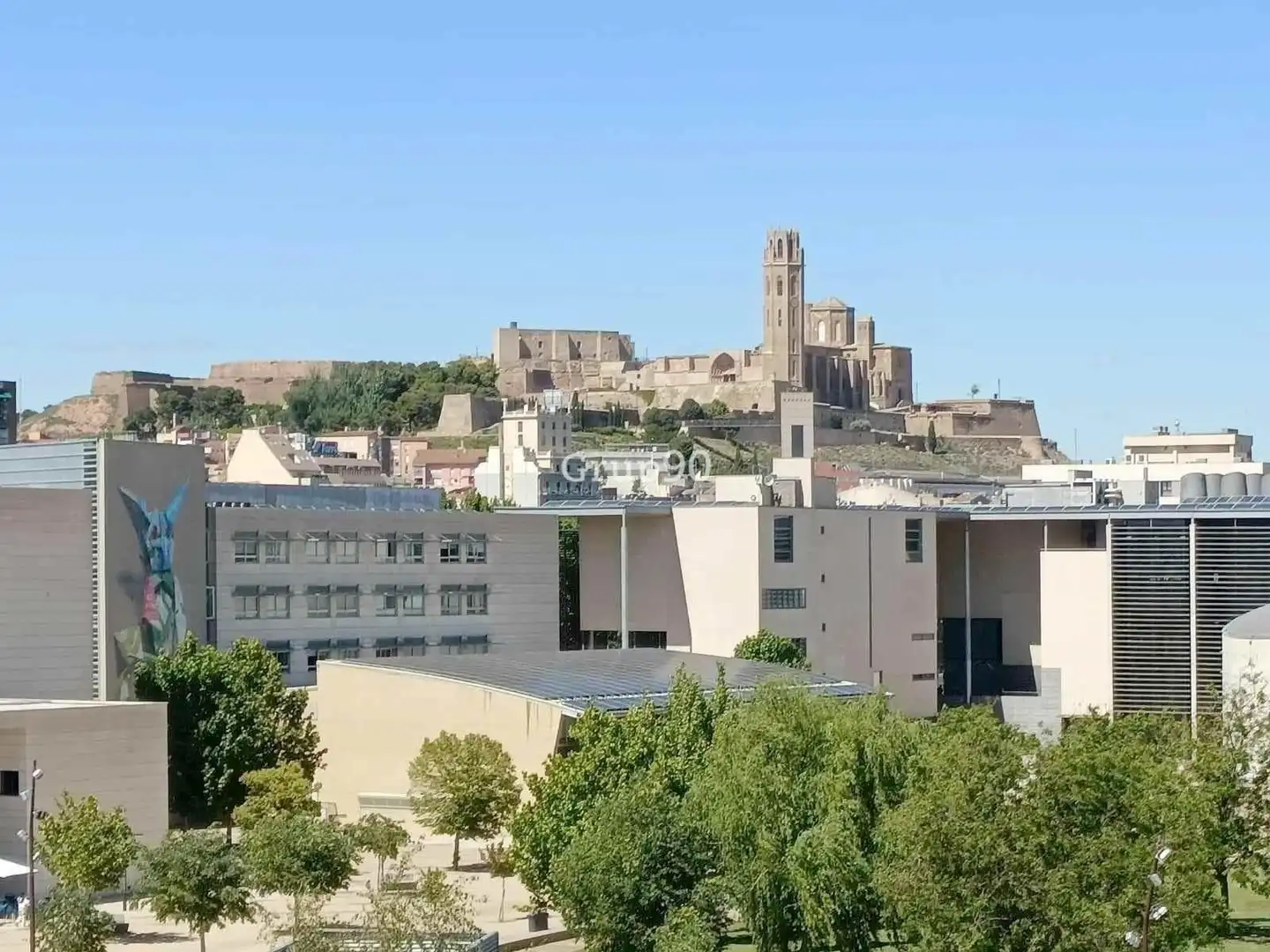 Außenansicht von Gebäude zum Verkauf in Lleida