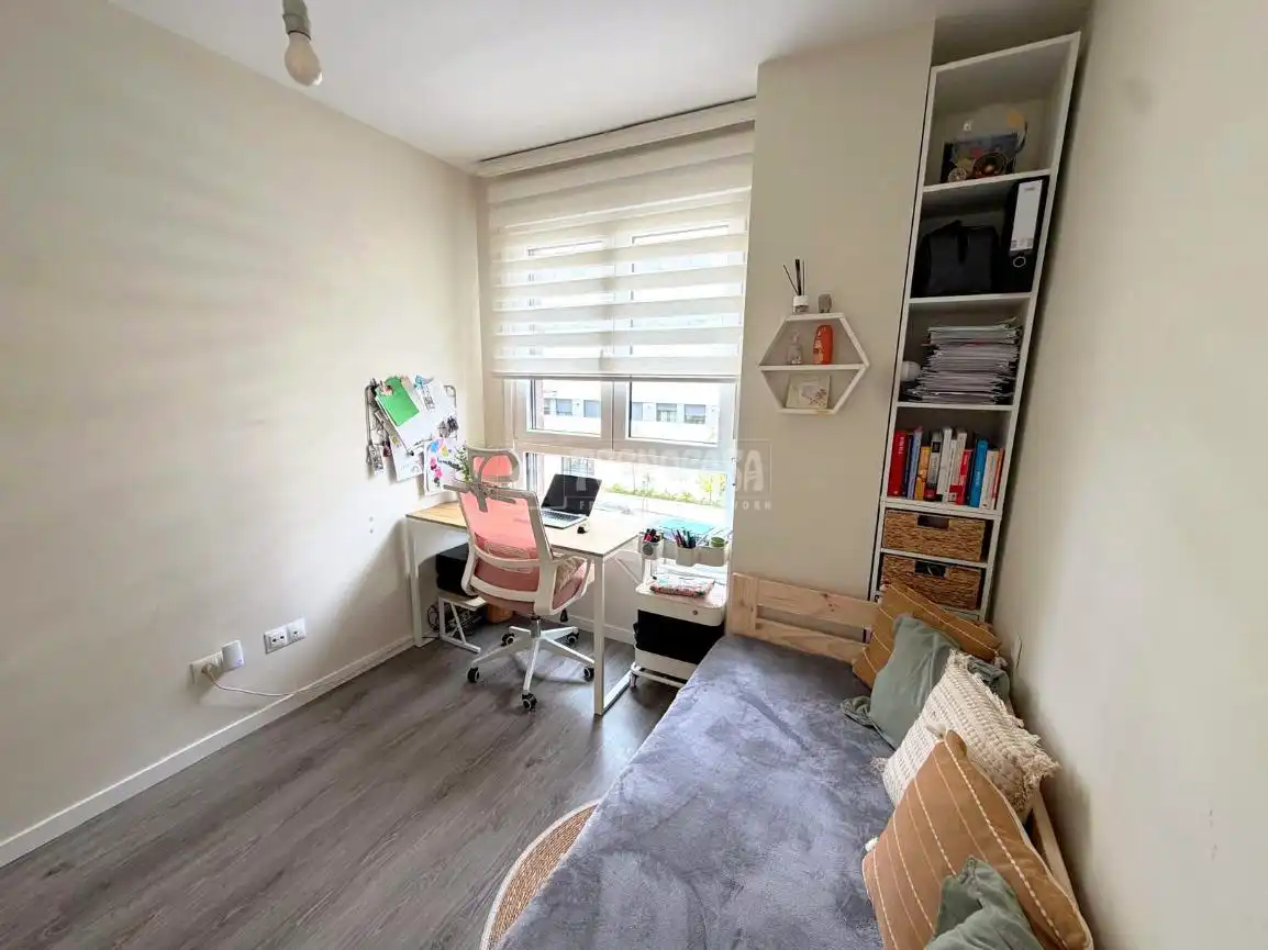 Bedroom of Flat for sale in Madrid  with Air Conditioner, Heating and Terrace
