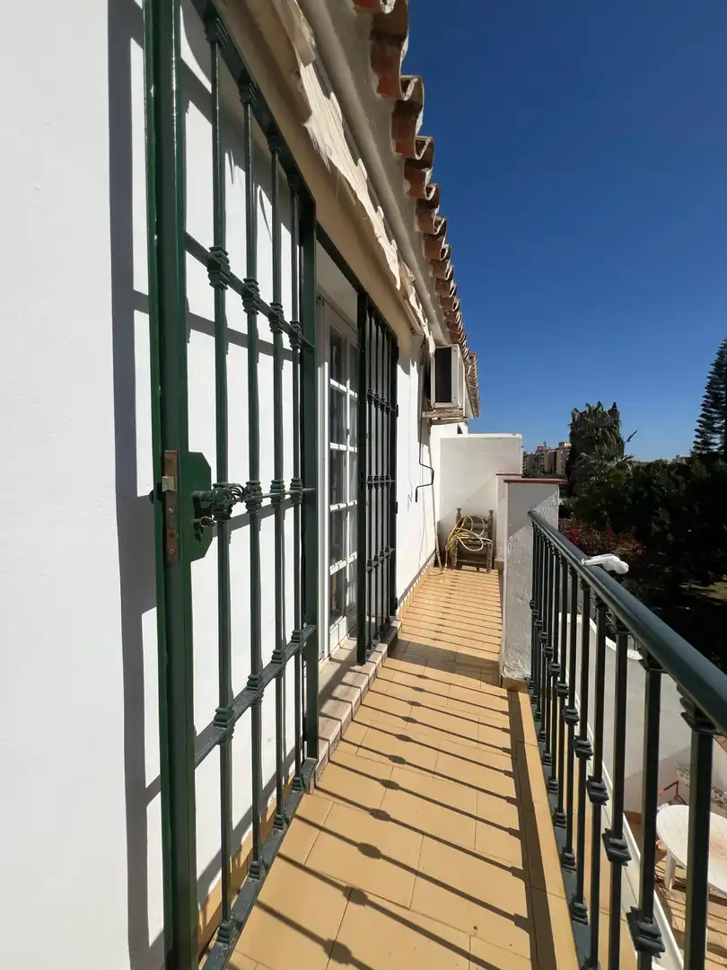Terrassa de Casa adosada en venda en Fuengirola amb Aire condicionat, Jardí privat i Terrassa