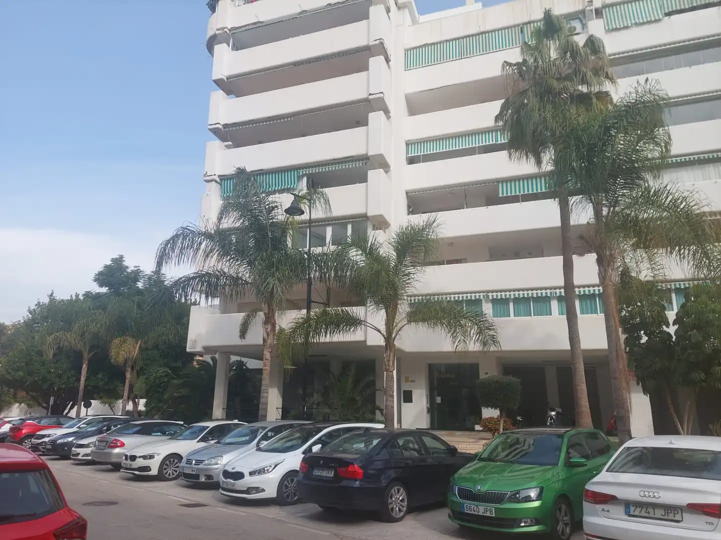 Parkplatz von Wohnung zum Verkauf in Fuengirola mit Klimaanlage, Möbliert und Waschmaschine