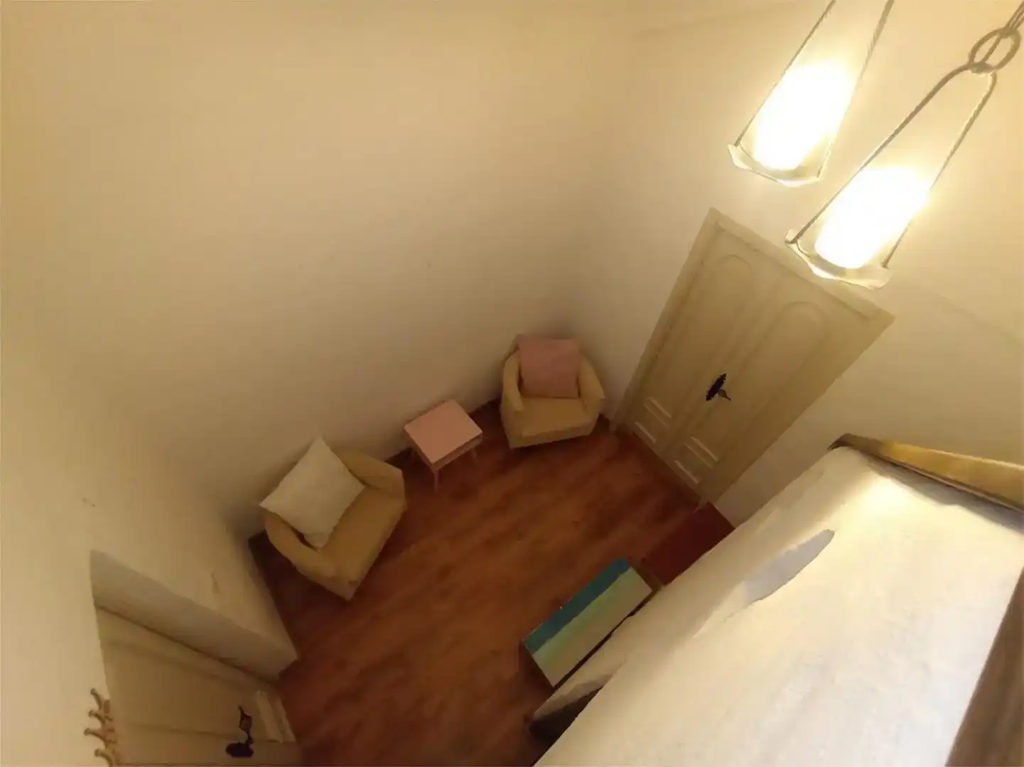 Casa adosada de lloguer en Cómpeta amb Jardí privat, Parquet i Traster