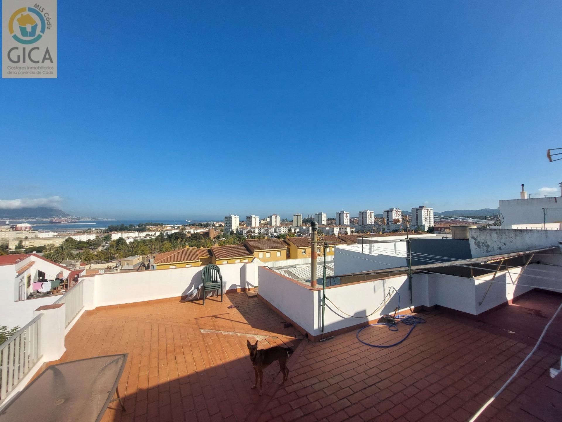 Terrace of House or chalet for sale in Algeciras  with Air Conditioner, Terrace and Balcony