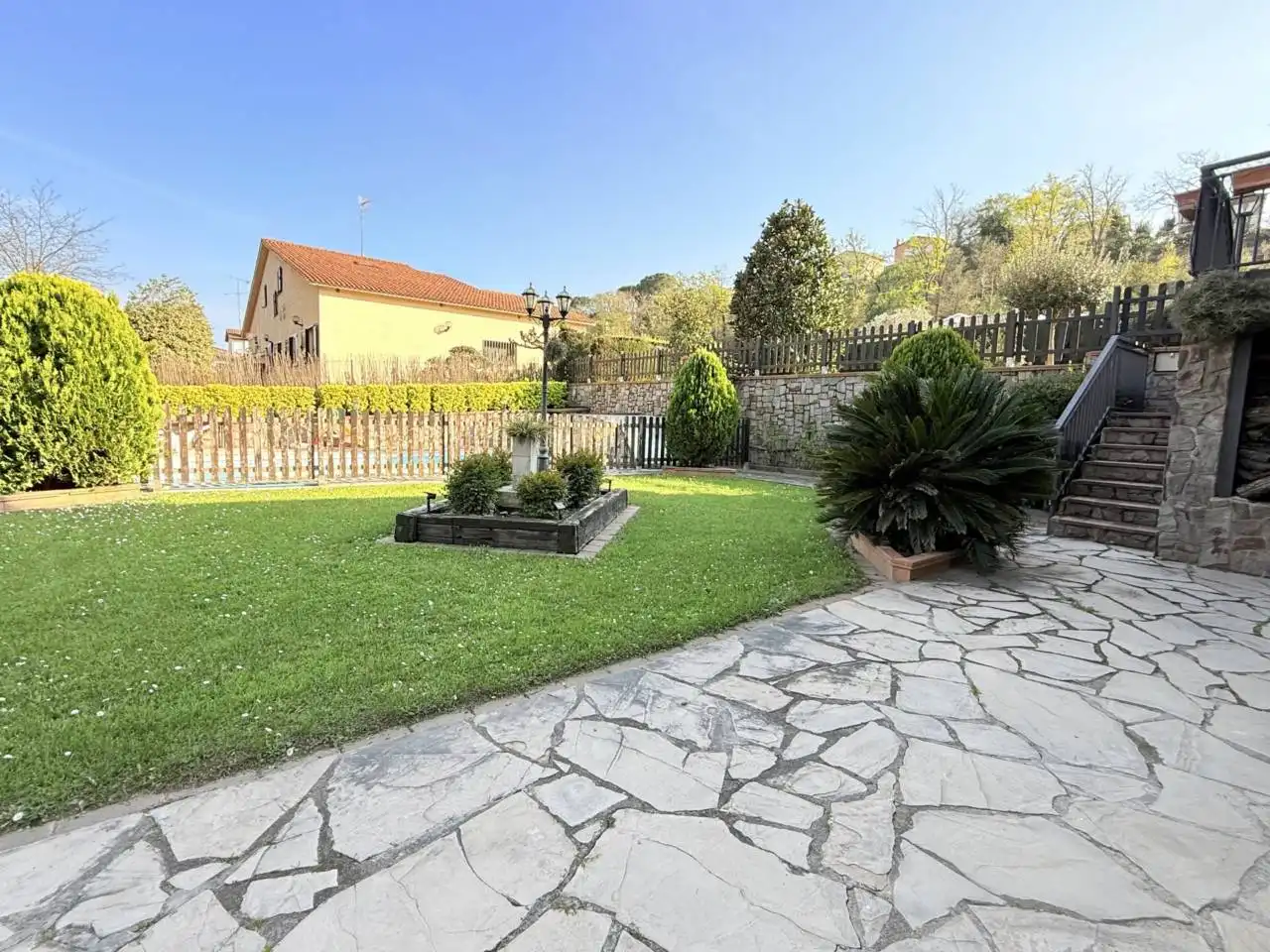 Garden of Houses for sale in Riells i Viabrea  with Air Conditioner, Heating and Private garden