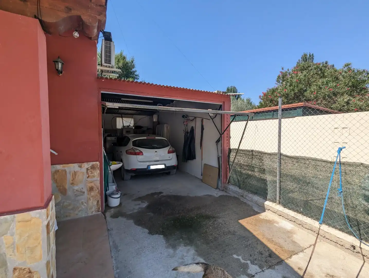 Parking de Finca rústica en venta en Lerín con Jardín privado, Piscina y Amueblado