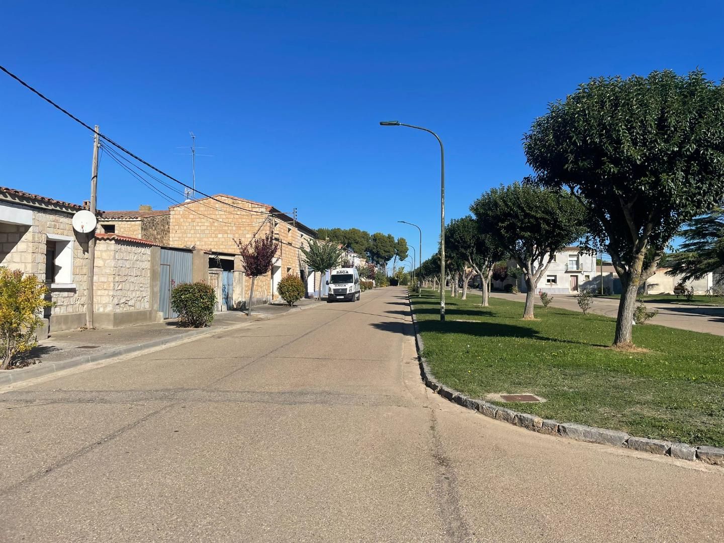 Vista exterior de Casa o xalet en venda en Ejea de los Caballeros amb Traster