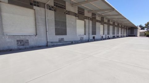 Foto 4 von Fabrikhallen zur Miete in Ventiun, Ourense Capital